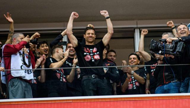 华体会比分直播-爆冷首冠≠弱冠，勒沃库森是史上最强德甲冠军之一！